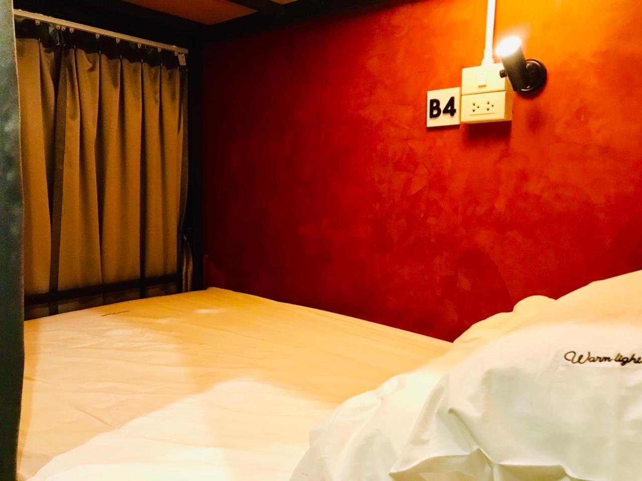New Warm Light Hostel Chiang Mai Esterno foto